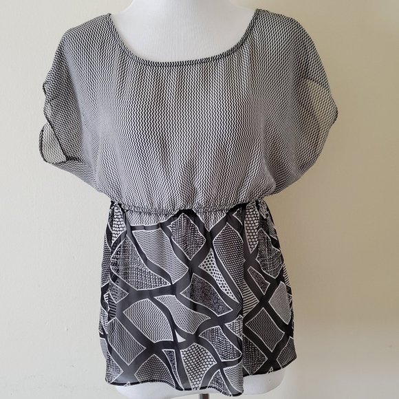 Vanity Black & White Sheer Chevron Print Blouse Top Shirt - Picture 1 of 7